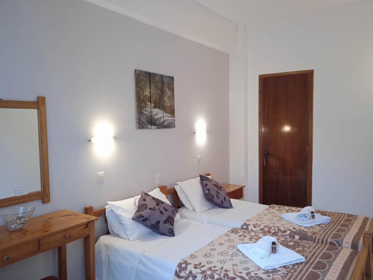 Villa Kaloudis Rooms Айос-Георгіос Екстер'єр фото